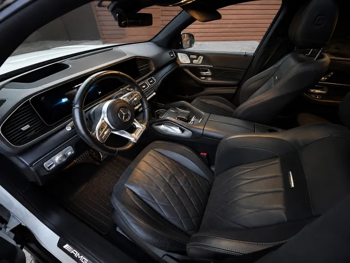 Auto detailing w Białymstoku — czyste wnętrze samochodu